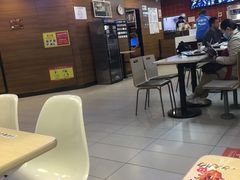 大堂-魏家凉皮(北京南站店)