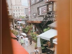 -霸王茶姬(南强街店)
