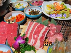 -明洞阿姨·韩式酱蟹烤肉·创意料理(三元桥店)