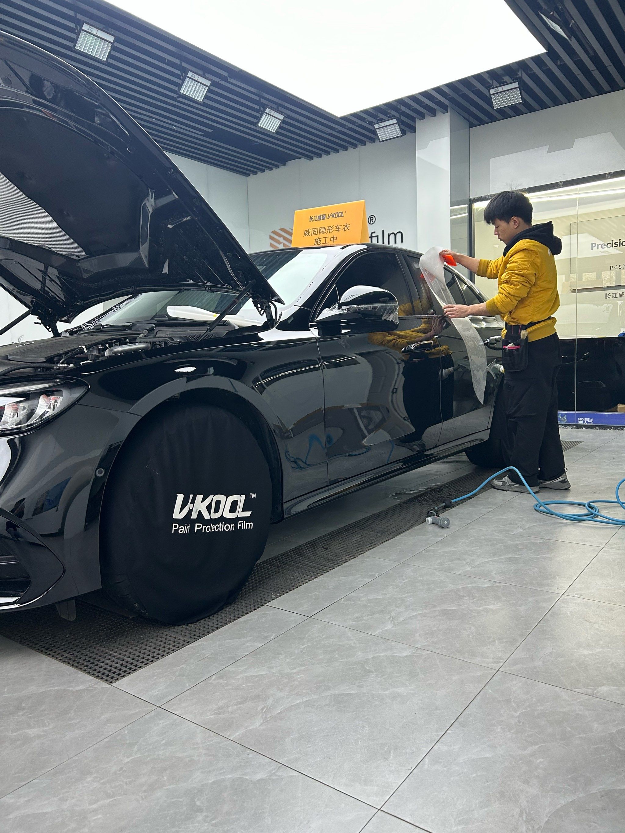 奔驰e300隐形车衣