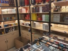 -吉尚品精品烟酒(虹口凯德龙之梦购物中心店)