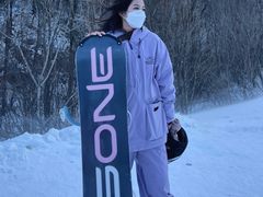 -亚布力新体委滑雪场