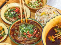 -拈签一笑黄牛肉辣卤串串