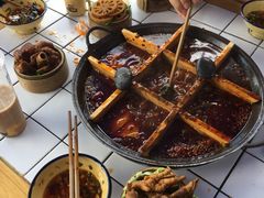 -瓜西西重庆火锅(花溪店)