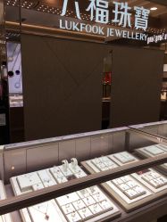 -六福珠寶(百联南方购物中心店)
