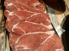 -虾弄弄海派小龙虾·牛羊蝎子火锅