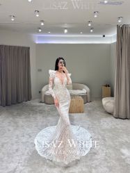 点击看大图 -Renee芮亦婚纱