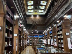 -武汉大学图书馆·文理学部总馆