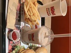 -The Habit Burger Grill 哈比特汉堡(复兴soho店)