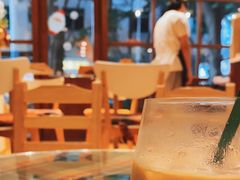 -C.Y Cafe