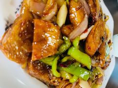 -金卯白肉罩火烧