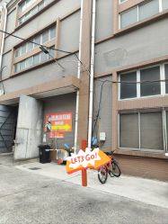 -逝水玩具折扣店