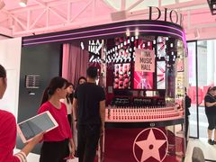 -Dior迪奥(上海世茂广场店)