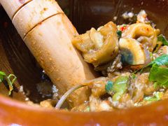 尖椒擂茄子-老滇山寨•云南特色菜•地方菜•民族风情歌舞表演(金碧店)