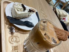 -藏猫猫咖啡主题馆(中央大道店)