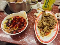 -四囍码头海鲜烧烤自助火锅(外滩南京东路悦荟广场店)