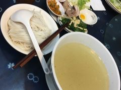 -桥香园云南过桥米线(金马碧鸡店)