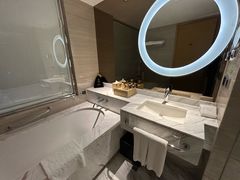 -上海中航虹桥机场泊悦酒店