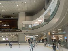 -冰纷万象滑冰场(深圳万象城店)