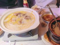 -霄汉牛三鲜湖北砂锅菜(万松园2店)