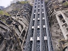-龙水峡地缝景区