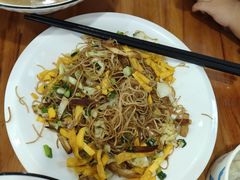嵊州炒榨面-老袁炒年糕(富豪路店)