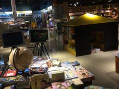 -新华书店(印象城店)