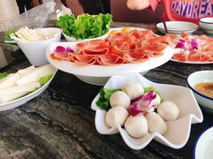 -云中捞高空旋转餐厅(商茂世纪广场店)