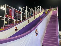 -嘿哟动霸CHUA·新潮玩运动娱乐中心·蹦床滑冰团建乐园