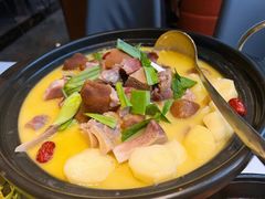 恩施土豆煨腊蹄花-亲回家吃饭餐厅(黄陂店)