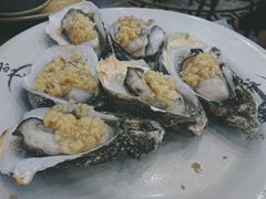 炭烧蒜蓉生蚝-贞姨美食·老字号海鲜大排档