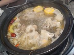 -野迹·石橄榄鸡·烧烤(新洲店)