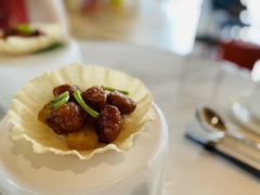 古广菠萝咕噜肉-五号茶居·新派粤菜·岭南五号酒店(沿江中路店)