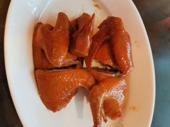 光明卤乳鸽-陈鹏鹏潮汕菜(宝安机场T3航站楼店)