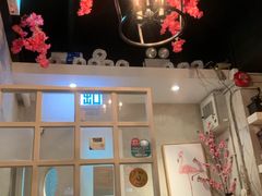 -layback cafe & bar