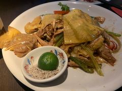 越式麻油捞鸡-大头虾越式风味餐厅(光明广场店)