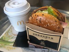 -麦当劳(卫星广场店)