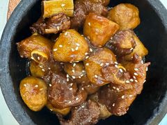 石锅芋头烧汁排骨-火啫啫·粤式啫啫煲(南通首店)