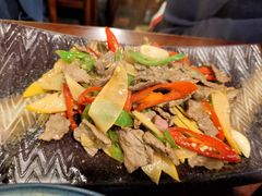 酸木瓜炒牛肉-紫滇源云南生态菜(丹凤街店)