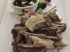 精品手扒肉-那达慕蒙古风味酒楼
