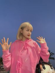 -时尚殿堂明星门店
