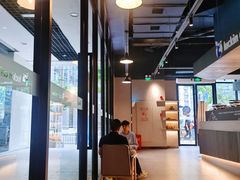 -瑞幸咖啡(巴黎春天陕西路店)