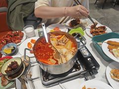 -金马门国际美食百汇(珞喻路店)