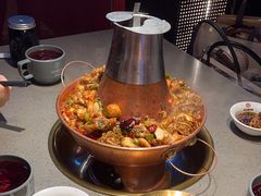 -老佛爷铜炉蛙锅(东门老街店)