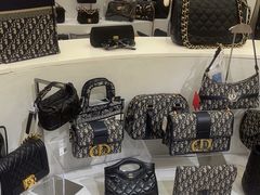 -六六奢品·vintage中古·回收二手奢侈品包包手表首饰(环球港店)