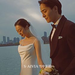 -雪中彩影婚纱摄影·微光艺术中心