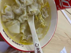 -小杨生煎(金山百联购物中心3楼店)