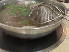 -闽粤一牛潮汕牛肉火锅