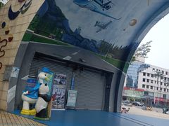 -顺德大良半月城游乐场