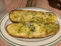 -玛格萝妮比萨屋(四平店)